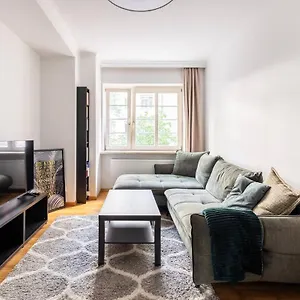 Near Metro - Netflix - Free Wifi , Wiedeń Austria