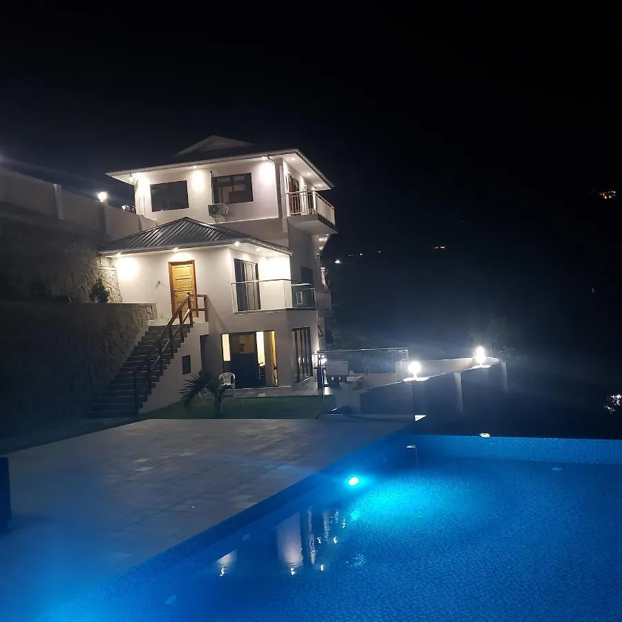 Maison L'Horizon De Quincey Village 0*,